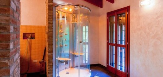 Best Walk-in Shower for Small Bathrooms